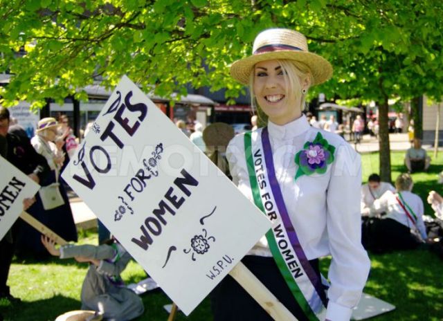 suffragette costume
